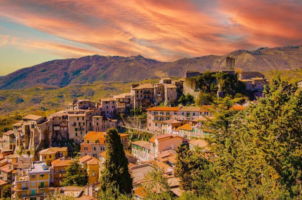Casa Della Grotta Apartment Olevano Romano Bagian luar foto